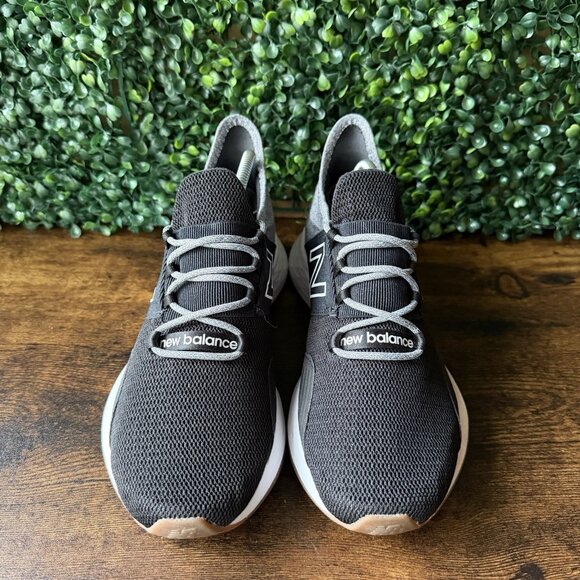 New Balance Fresh Foam Roav Women Size 8 Shoes WROAVTK Black Running Sneakers - Picture 3 of 8
